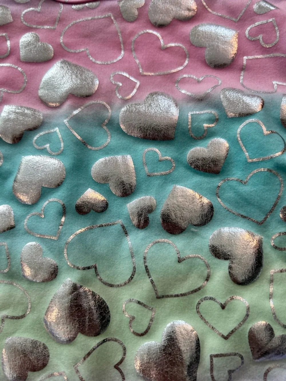 NWOT Extremely Me Girls Pastel Rainbow Heart Pajama Set Metallic Hearts Size 6